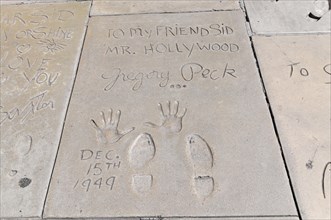 Handprints and footprints of GREGORY PECK