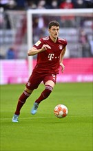 Benjamin Pavard FC Bayern Munich FCB on the ball