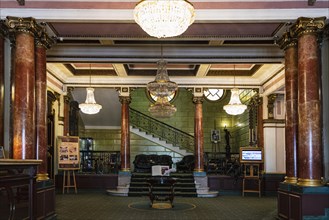 Lobby of the Londonskaya Hotel
