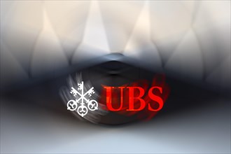 Panning UBS Bank lettering
