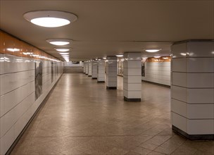 The entrance to the underground station Schillingstrasse