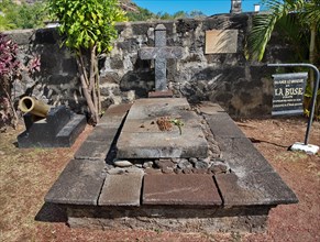 Symbolic grave of the pirate La Buse at the sailors' cemetery in Saint Paul