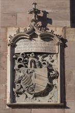 The small Nuremberg city coat of arms on the former imperial stables from 1495
