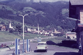 Petrol station with DKW Junior in Winklern