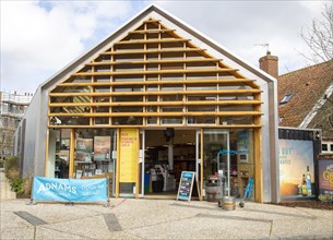Modern architecture of Adnams brewery off licence shop