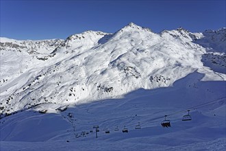 Snow-covered landscape at Mont Vallon