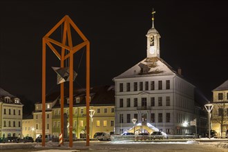 Altmarkt with steel sculpture and town hall