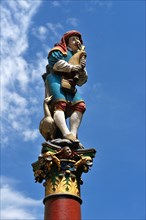 Sculpture on the Pfeiferbrunnen in Spitalgasse