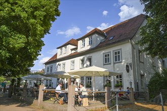 Hotel and beer garden Zum Weserdampfschiff