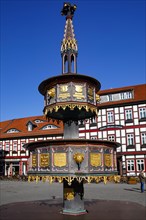 Benefactor fountain on the market square in front of Hotel Weisser Hirsch