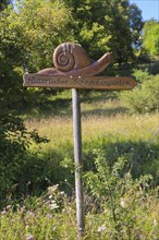Signpost Historic Snail Garden