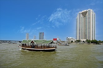 Ferry on the Chao Phraya River with Hotel The Peninsula