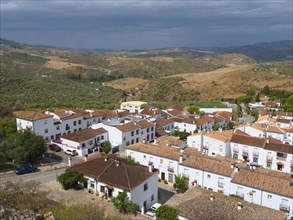 Die Ortschaft Zahara de la Sierra gehoert zu den weissen Doerfern