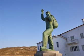 Bronze statue