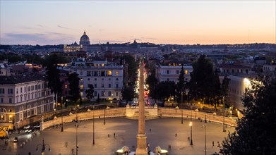 Piazza Del Popolo at dusk after sunset