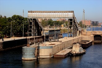 The ship lock at Esna on the Nile