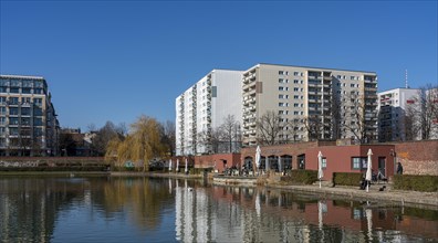 New buildings around the Engelbecken at Michaelkirchplatz