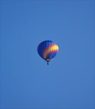 Heissluftballon in der Luft