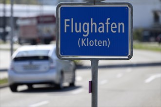 Place-name sign airport