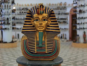 Death mask of Tutankhamun replica in an alabaster factory in Luxor