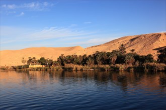 River landscape of the Nile between Aswan and Esna