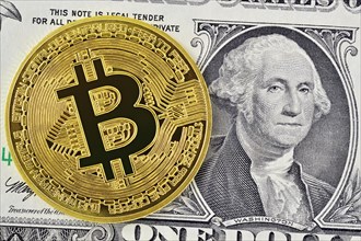 Bitcoin and a US Dollar Note