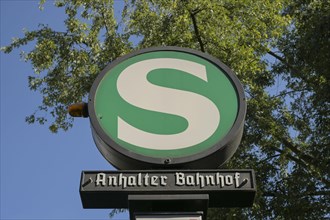 Sign at Anhalter Bahnhof S-Bahn station