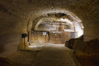 Caves du Palais Saint Firmin cistern