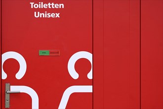 Entrance to toilets unisex