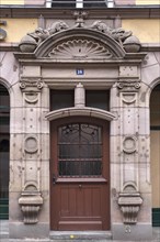 Historisches Eingangsportal des 19. jhd