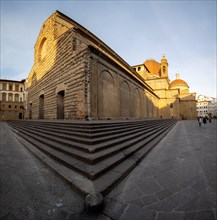 Basilica di San Lorenzo im Morgenlicht