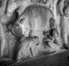 Sculptures In Krishna Mandapa