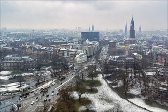 View from above on Ludwig-Erhard-Strasse with Michel and Tower am Michel