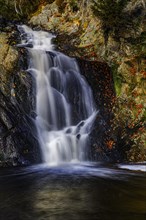 Herbststimmung am Wasserfall der Bayonne