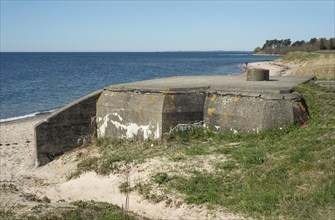 Concrete bunker in a more than 500 km long defensive line with 1063 concrete bunkers along the Scanian coast built during WW2 in 1939-1940. Now sealed. Ystad