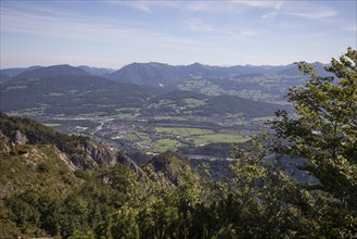 Blick auf die Salzach und Tauernautobahn