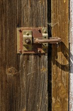 Rusty gate latch