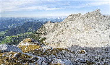 View of rocky ridge with summit Seehorn and Schaflegg