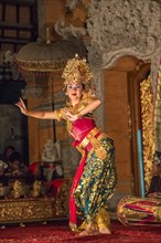 Balinese female dancer performing in Ubud