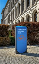 Blue column with air pump for cyclists at the Federal Ministry for the Environment