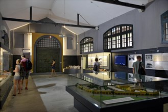 Hoa Lo Prison