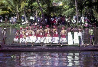 Velakali martial dancers