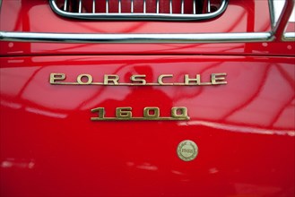 Classic lettering on Porsche 356