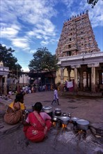 Koodal Azhagar koil Lord Vishnu temple in Alagar kovil