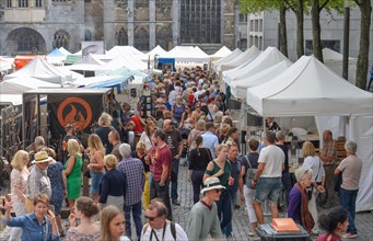 Arts and crafts market