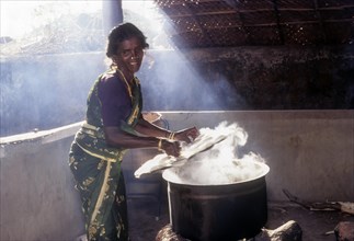 Preparation of fermented Rice-Bater cakes