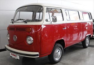 VW Bus Model T2