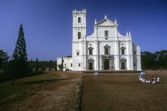 SE Cathedral Dominates Old Goa