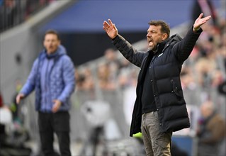 Trainer Coach Markus Weinzierl FC Augsburg FCA und Trainer Coach Julian Nagelsmann FC Bayern Muenchen FCB am Spielfeldrand