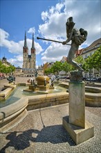 Goebelbrunnen by sculptor Bernd Goebel and Marktkirche Unser Lieben Frauen
